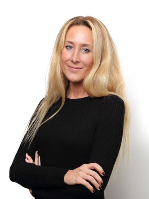 Ayşin Basmacı Ayşin Basmacı